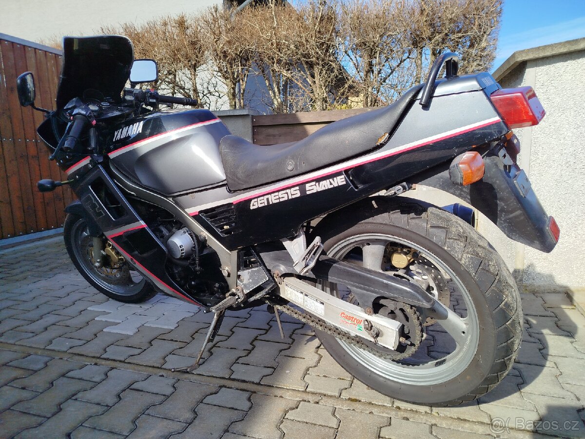 Yamaha FZ 750 - 4