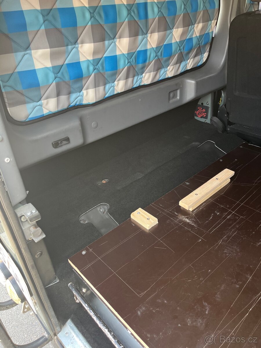 Land Rover Defender šupliky do kufru - 4