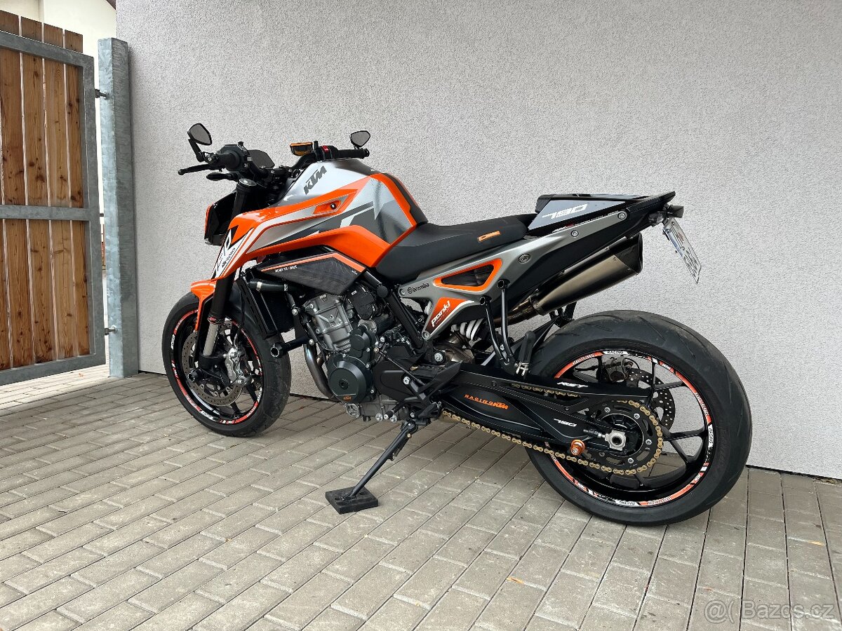 KTM Duke 790 - 4