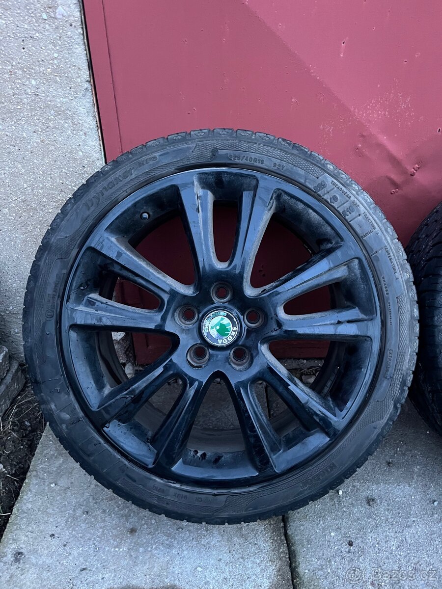 Alu kola r18 225/40 - 4