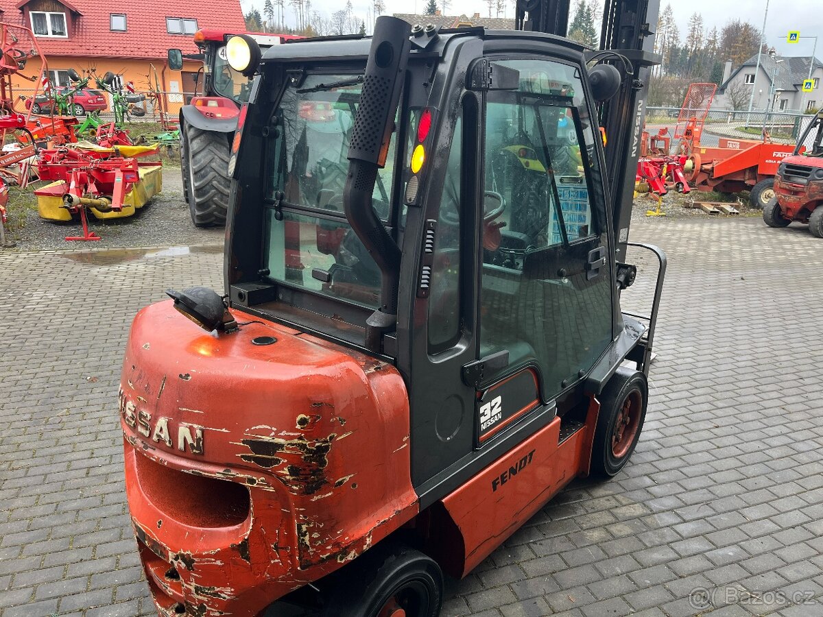 Vysokozdvižný vozík Nissan 32 - 4