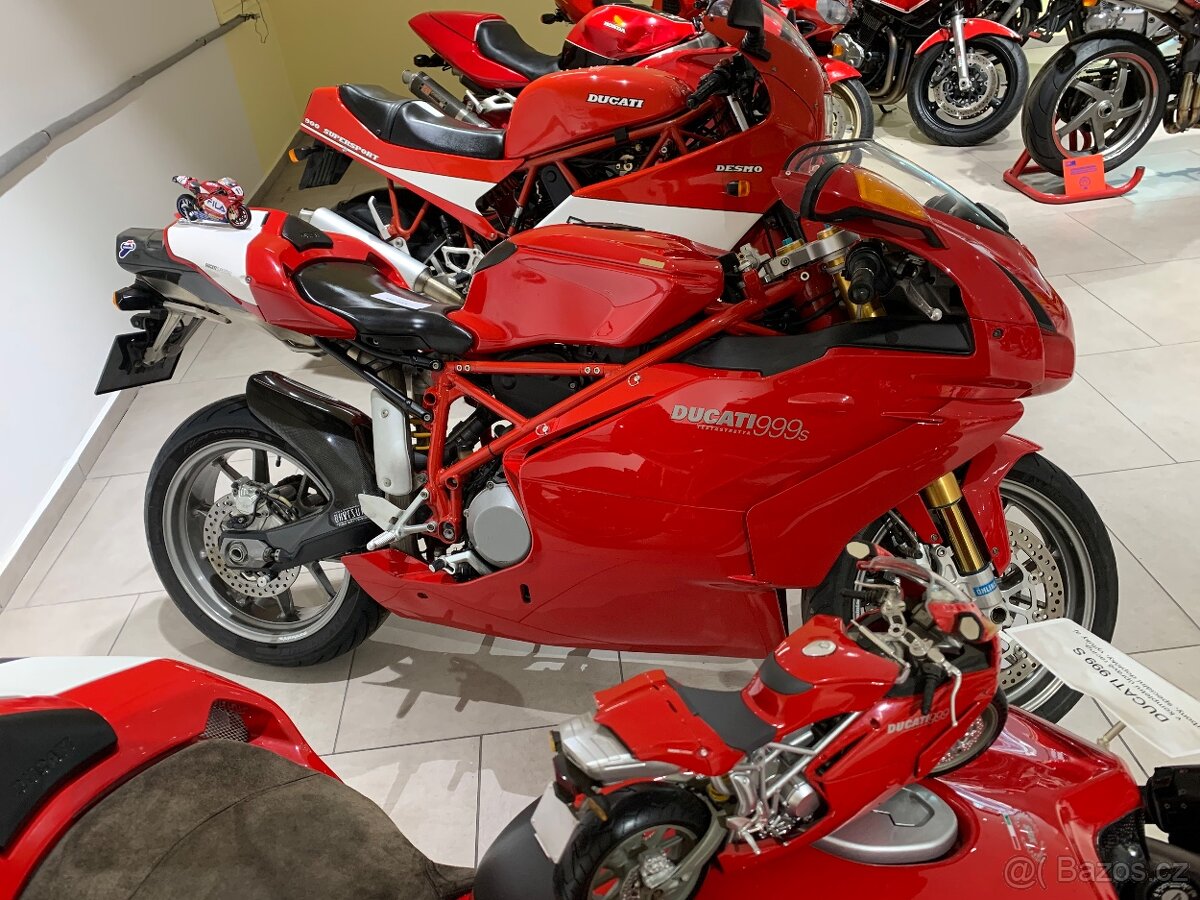 Ducati 2 ks 999 S Ohlins + 2 ks Ducati 996 Ohlins - 4