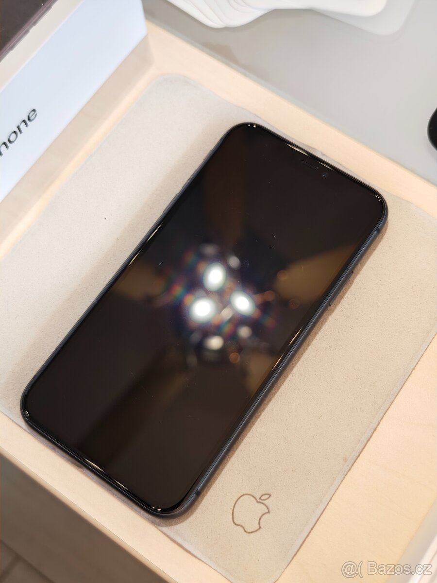 Apple iPhone 11 256 GB, černý - 4