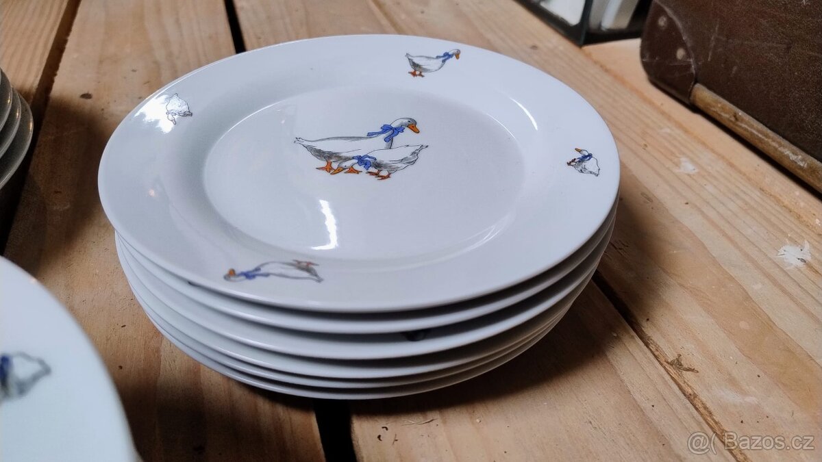 Sada talířů s husami - 4