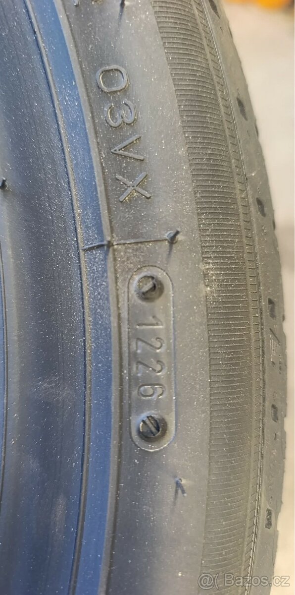 225x45 R19 - 4