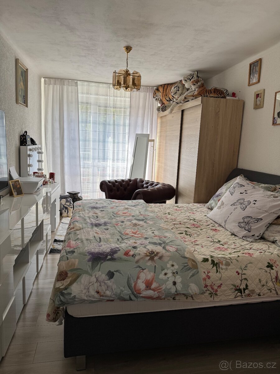 Prodej bytu 3+1, 75 m2 po rekonstrukci v Habartově - 4