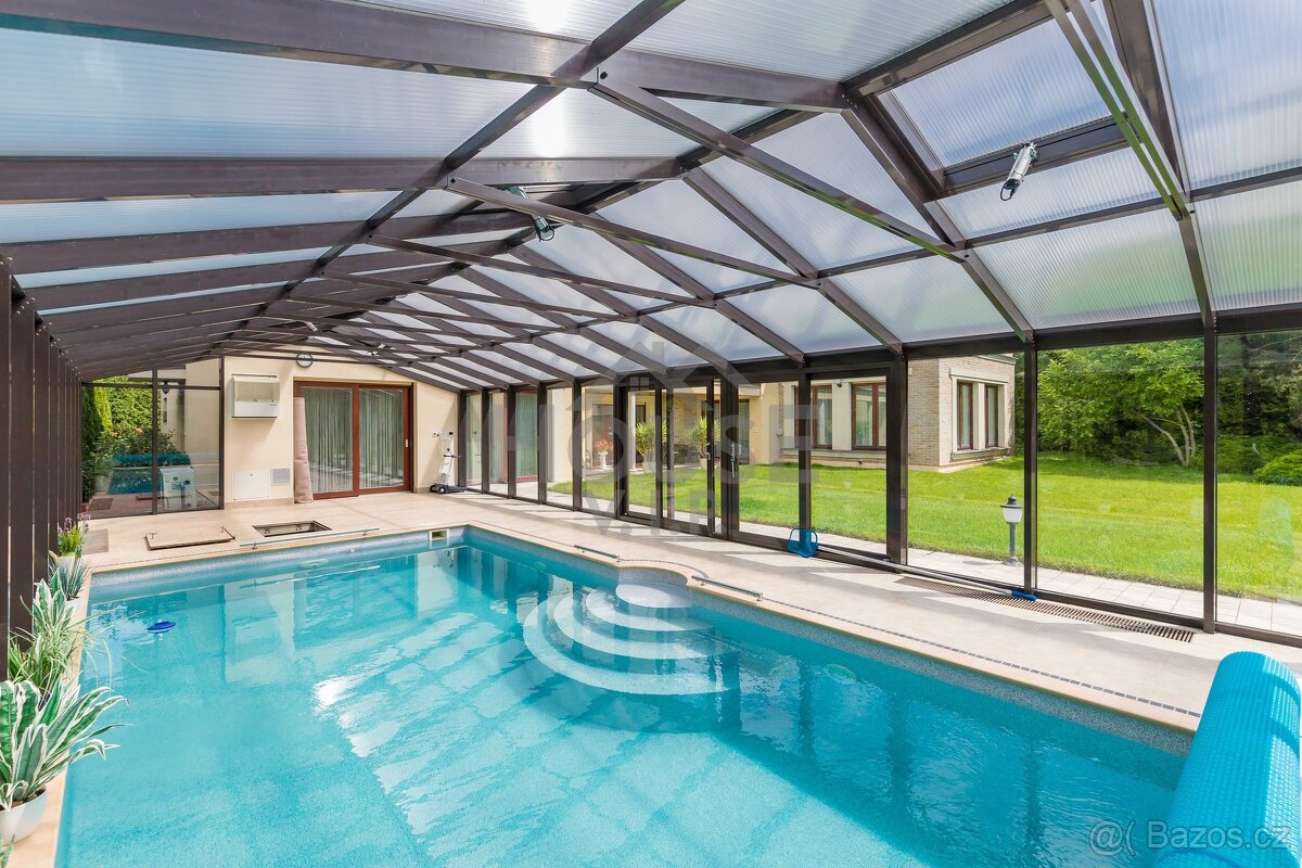 Prodej luxusní vily 500 m², pozemek 1.700 m2, Herink, Praha - 4