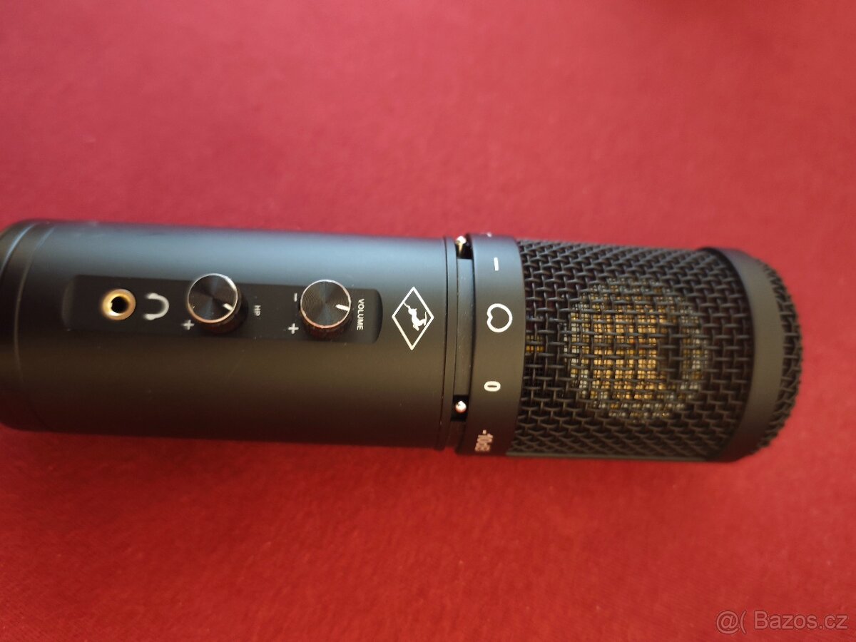 Sluchátka, zvuková karta + mikrofon -.dar pro nové DJ - 4