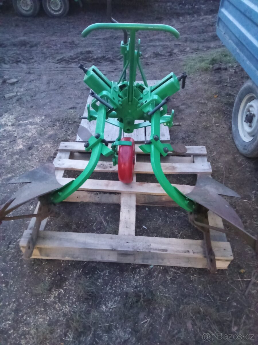 Pluh Obracák v originálu - 4