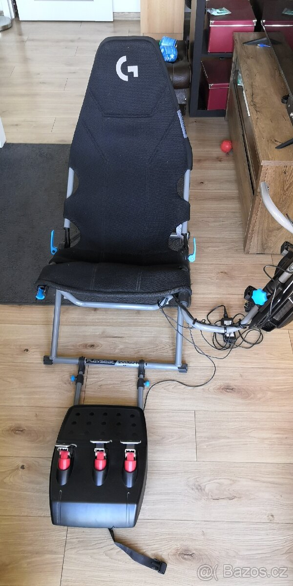 závodní sedacka s volantem G27 - 4