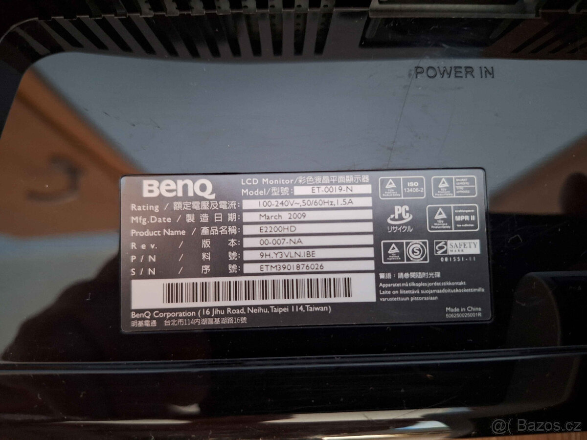 BenQ E2200HD 22" LCD, 5ms,10000:1, DVI, HDMI, repro - 4