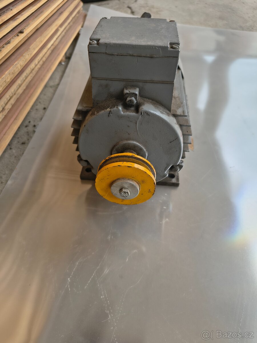 Elektromotor 250/370W - 4