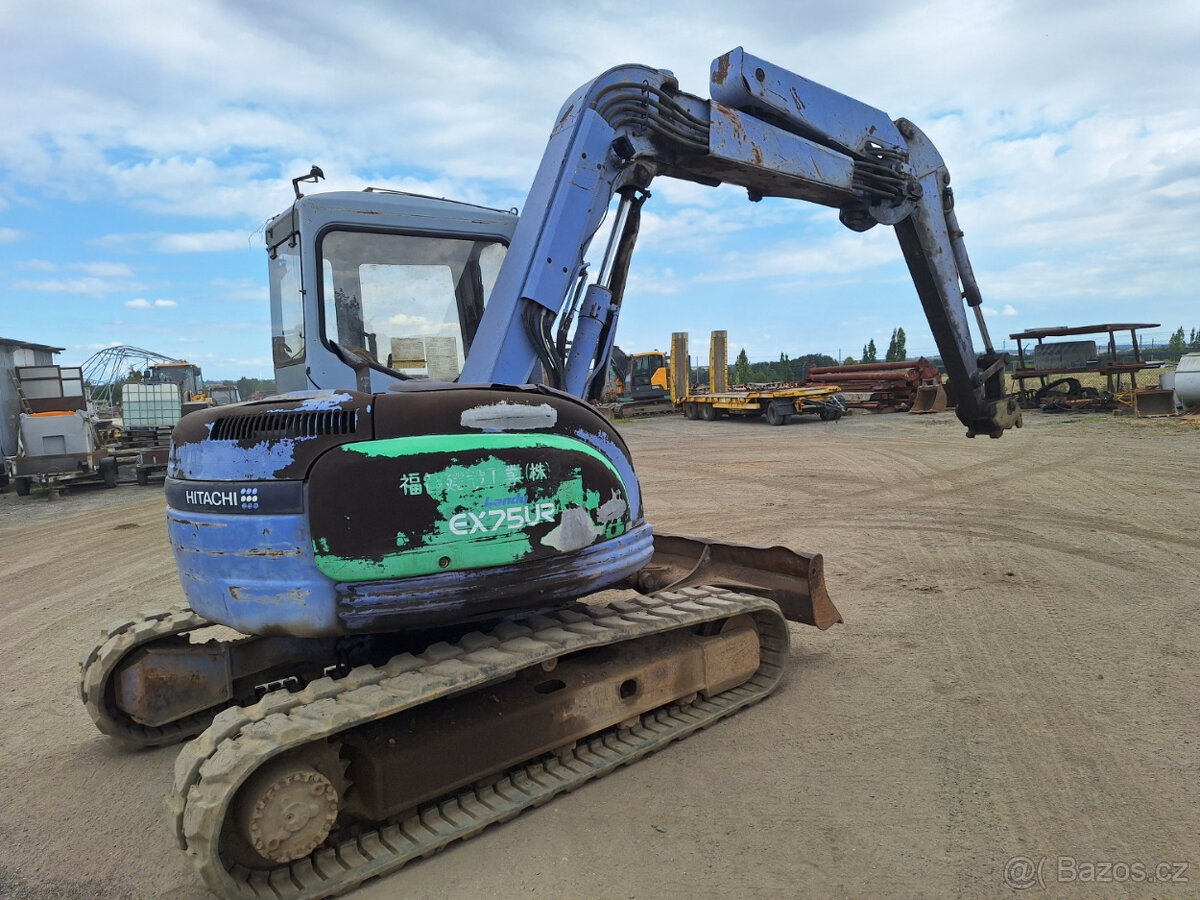 Pásový bagr Hitachi EX75UR - - 4