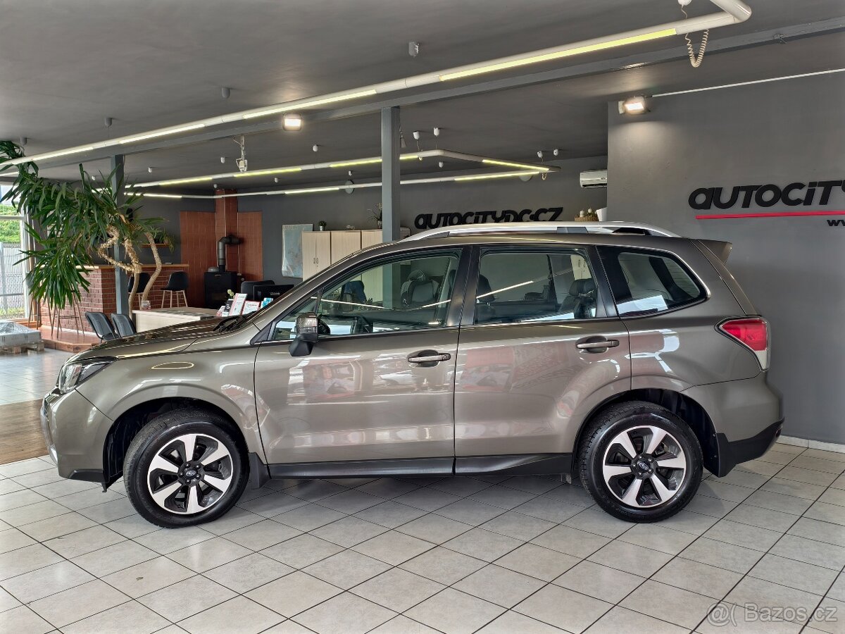Subaru Forester 2.0 i 4x4, A/T, EXECUTIVE, DPH - 4