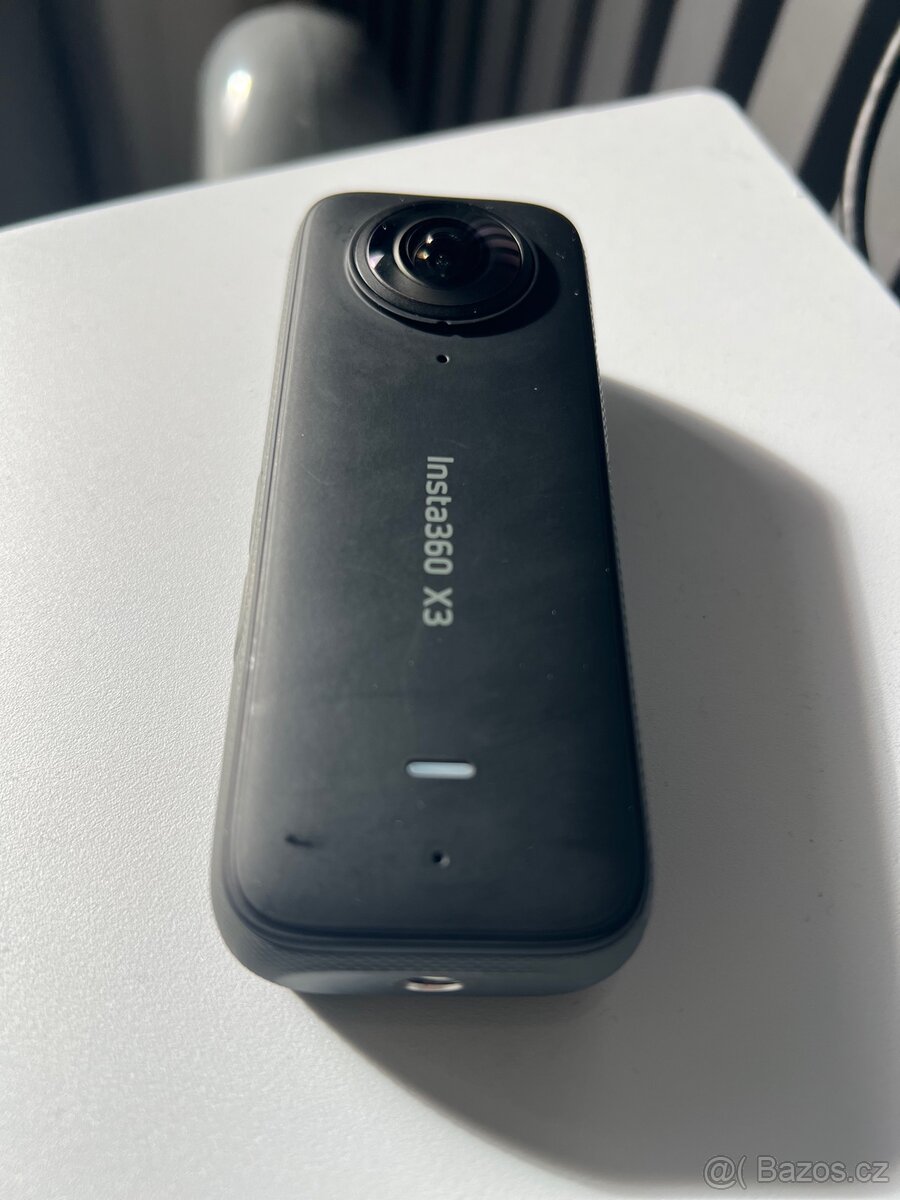 Insta360 X3 - 4