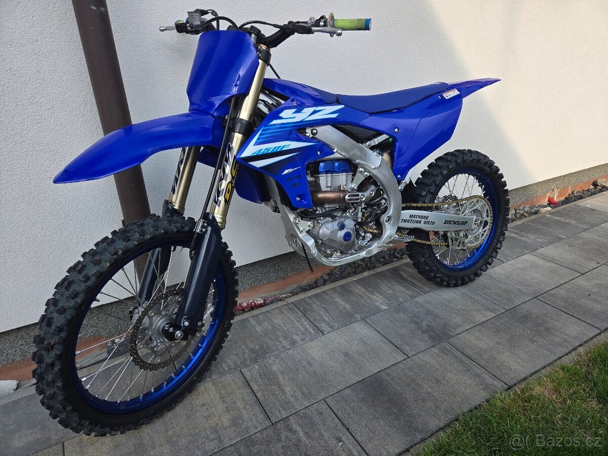 Yamaha YZ450 2025