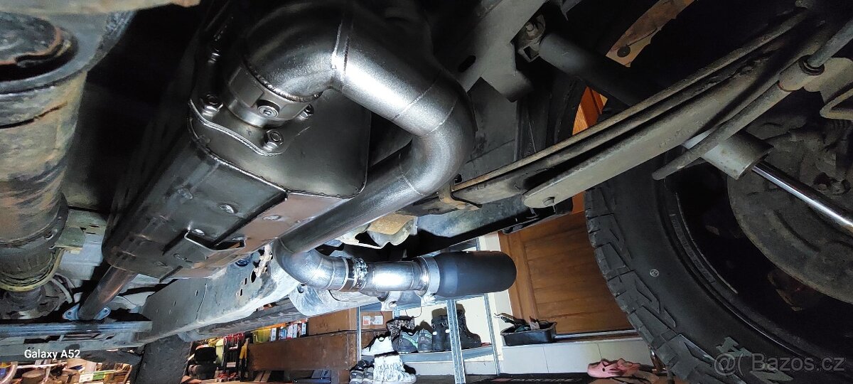 Ford F150 5.0 V8 duální Cat-Back nerezový výfukový systém