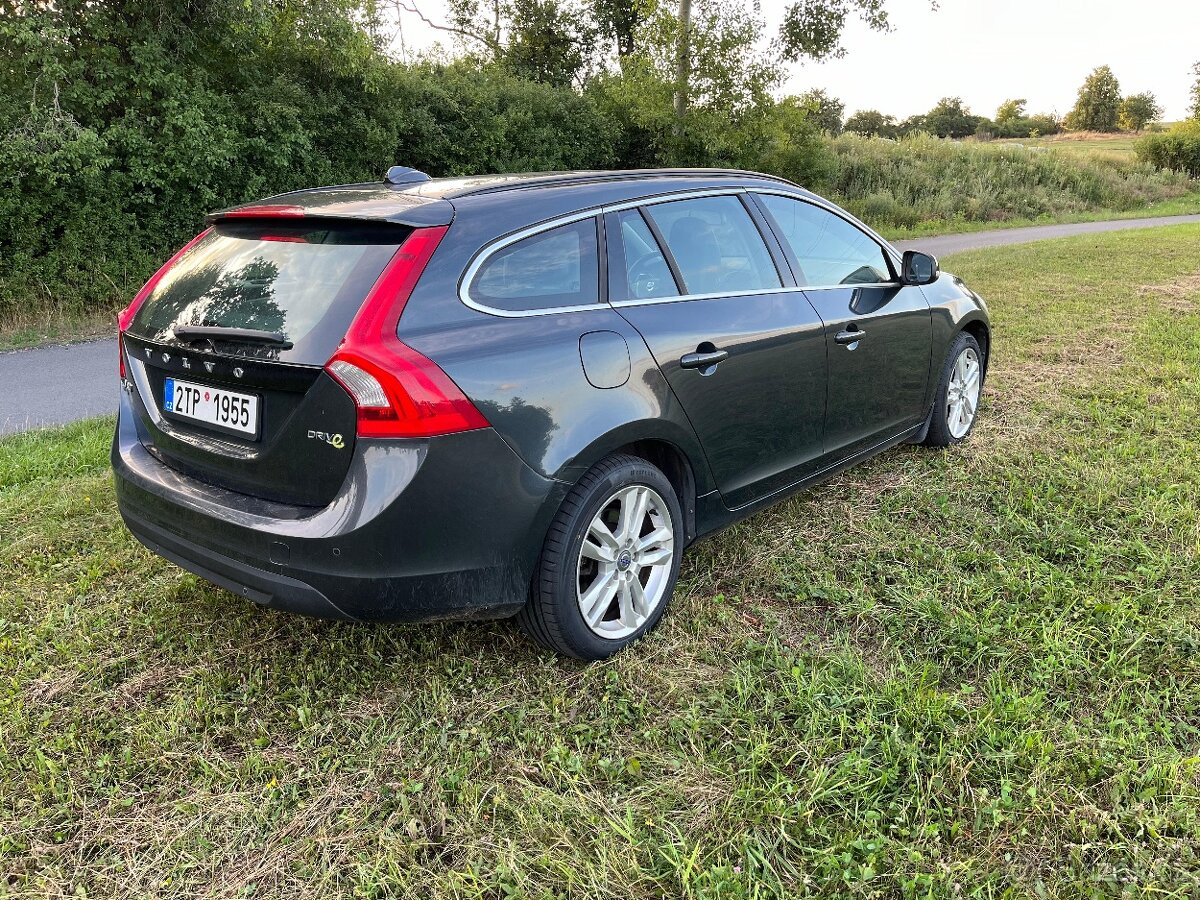Volvo V60, 1,6 D2 84kW, kůže, city safety - 4