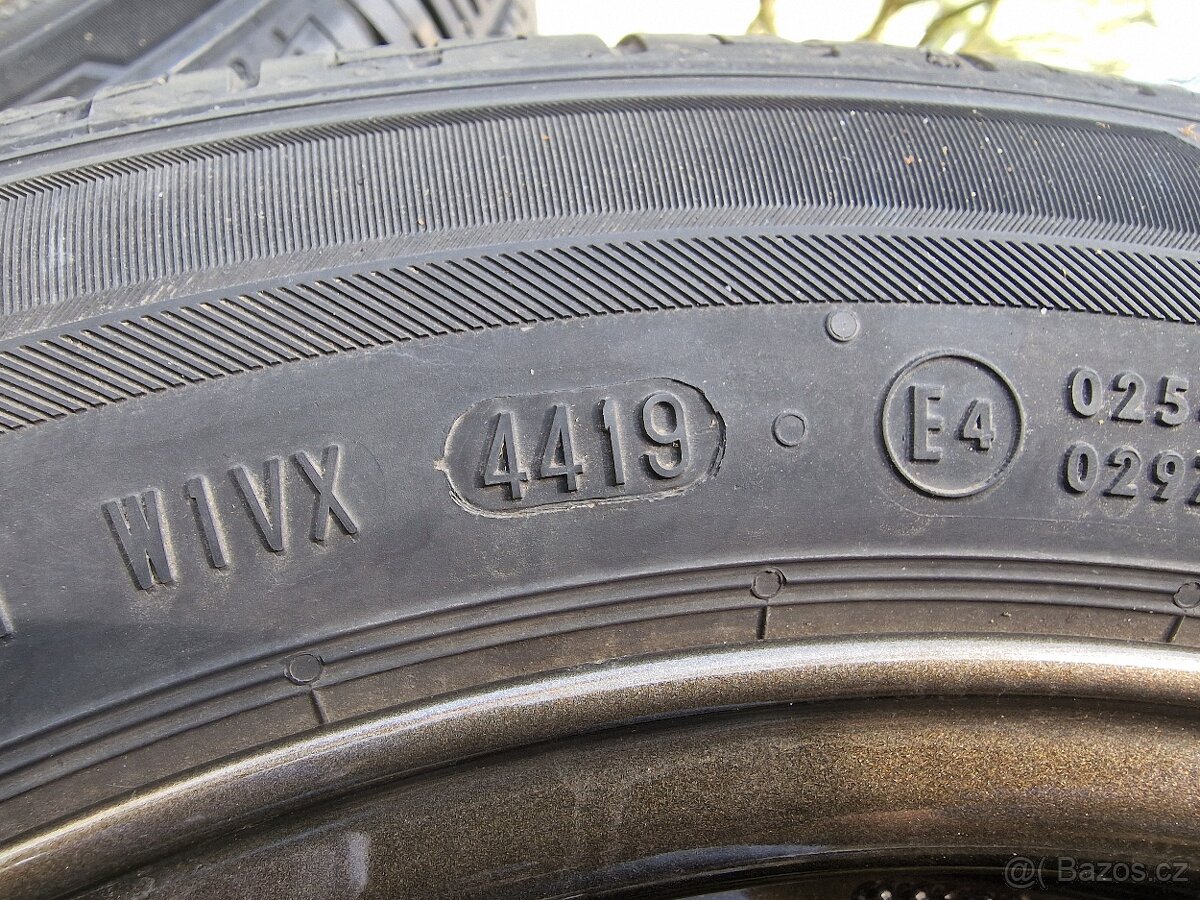 Japan Racing JR3 - 15x7 ET40 4x100/114,3 barva Bronze - 4