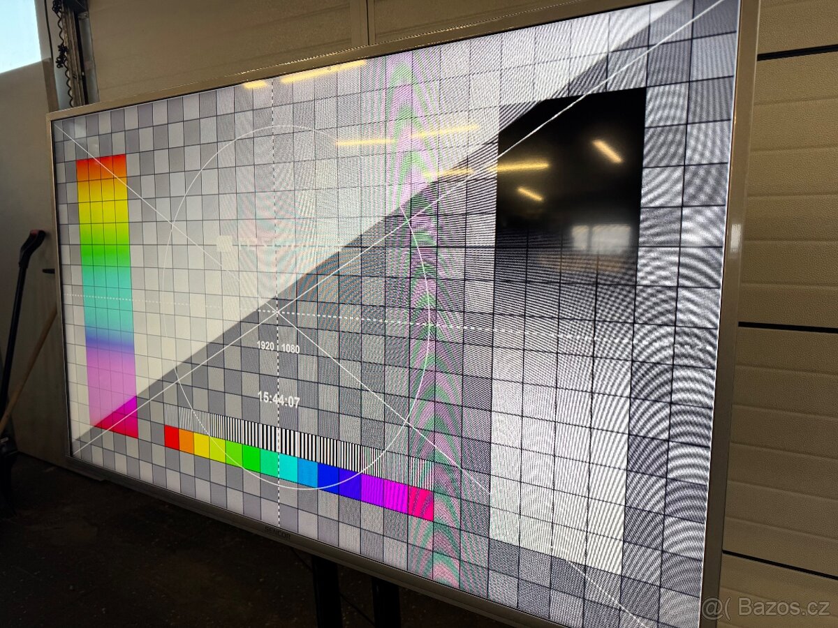 Prodám 3 televize 58” plně funkční - 4