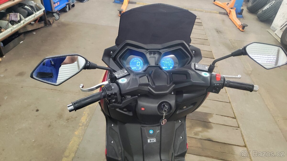 Prodám skútr Alexone 125 - 4