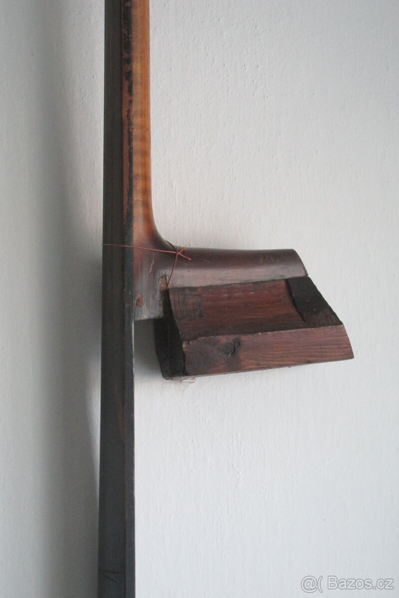 Krk kontrabasu a struník - 4