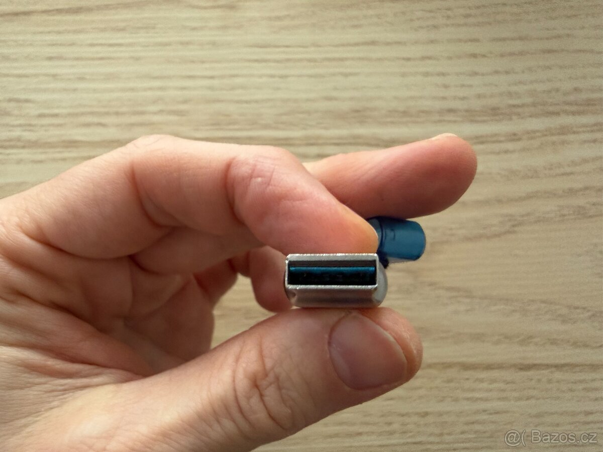 Kingston MobileLite Duo 3C (USB-A a USB-C konektor, MicroSD) - 4