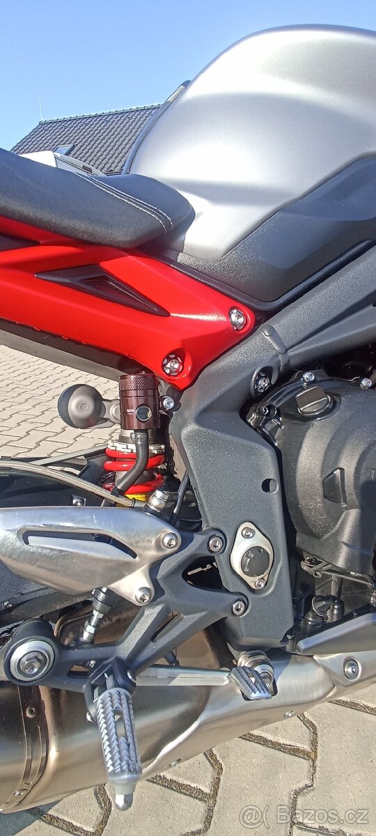 Street triple R 675 - 4