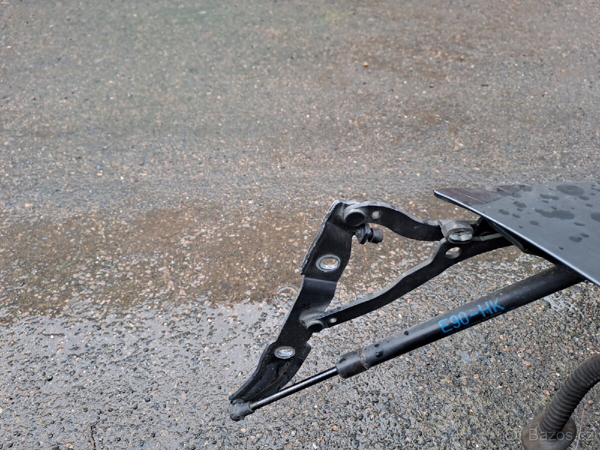 BMW e90 dveře kufru - 4