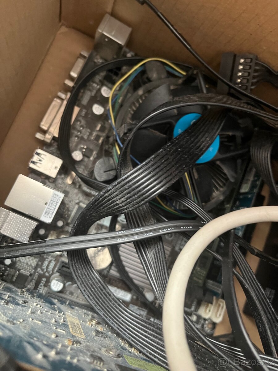 KOMPLET PC BEZ BEDNY (sleva možná) - 4