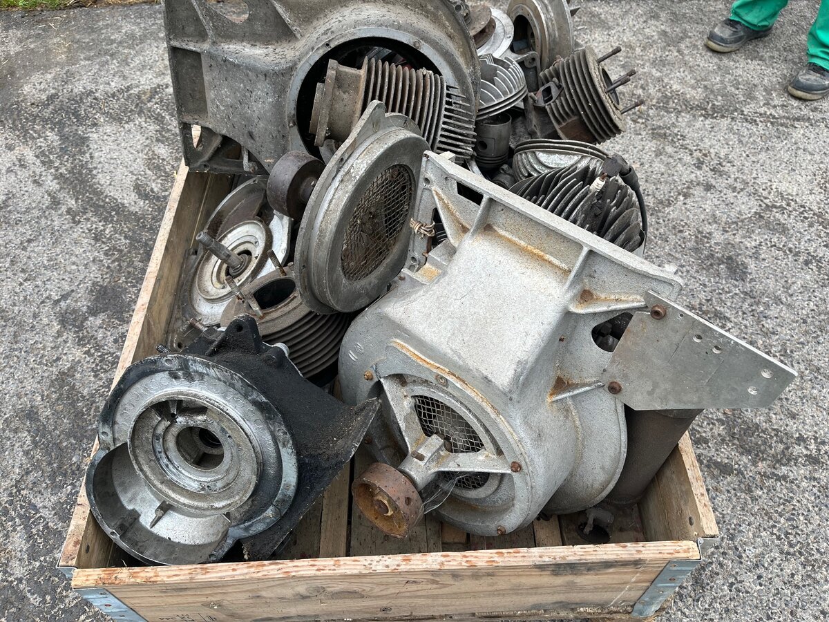 PF 62 - motor díly - 4