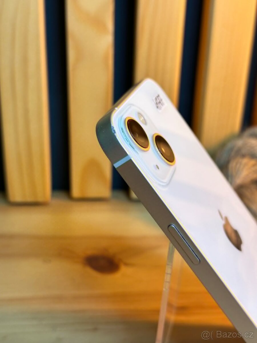 Apple iPhone 13, 128 GB - 4