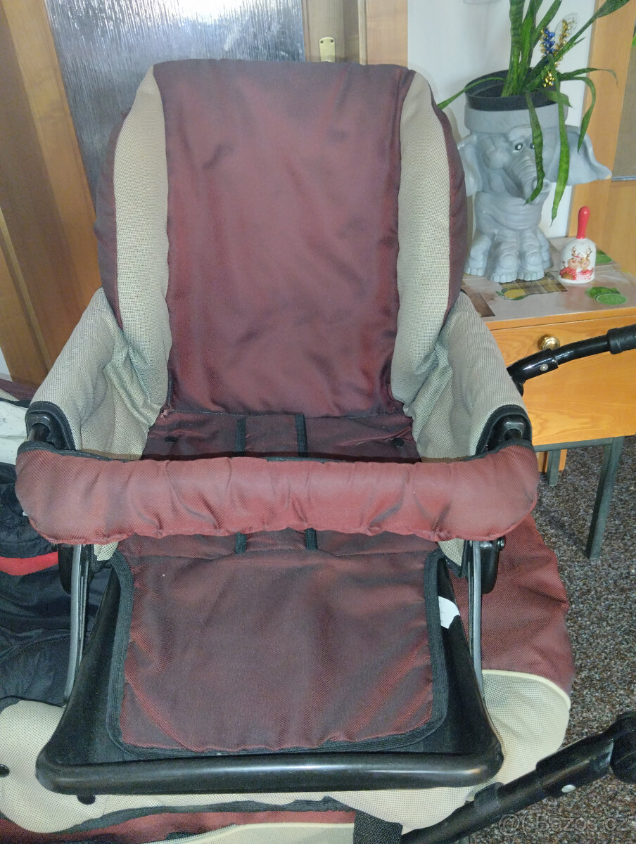 Dětský kočárek - 4