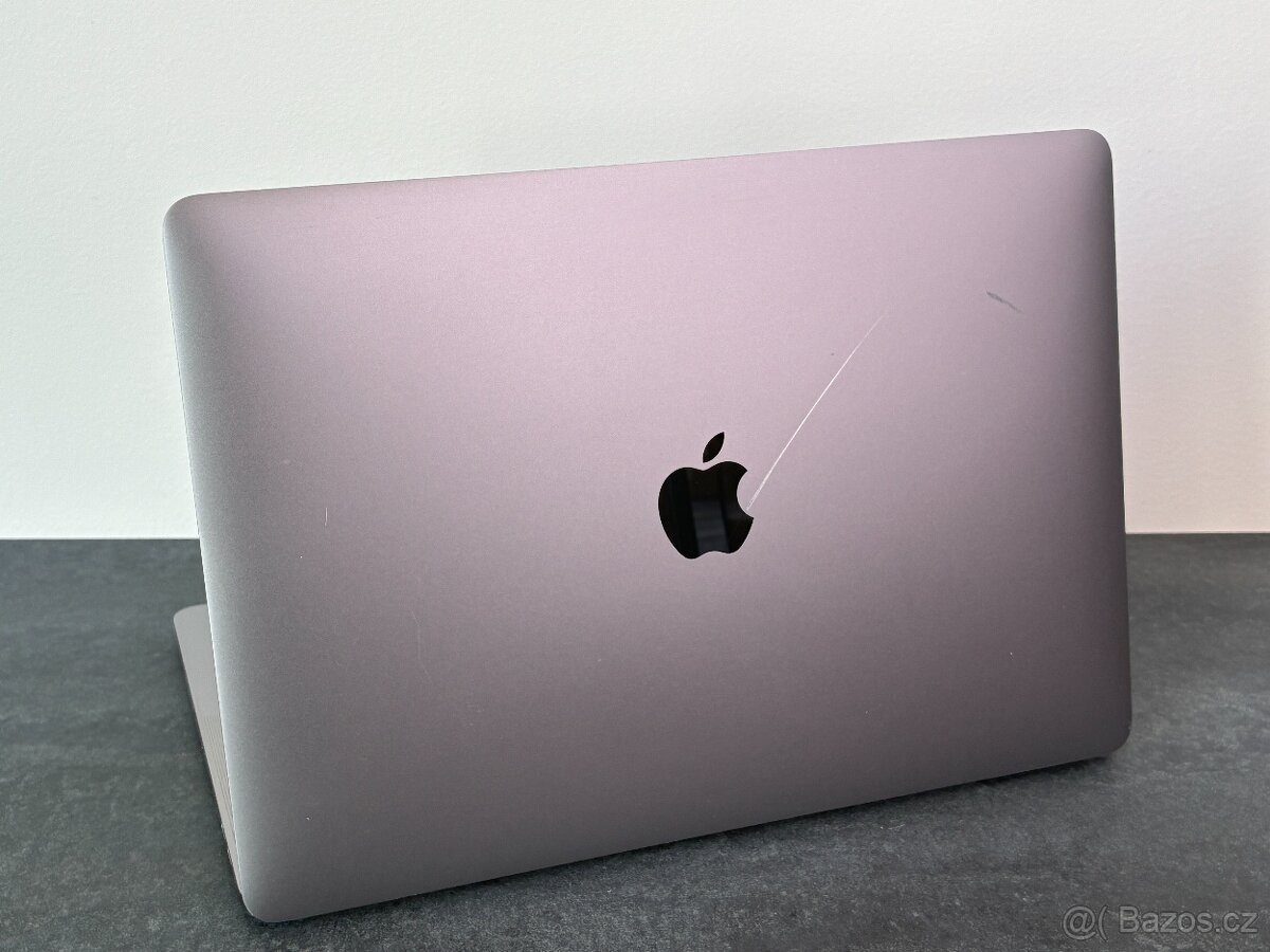 MacBook Pro 13'' 2017 / i7 / 16GB / 1TB SSD - DPH - 4