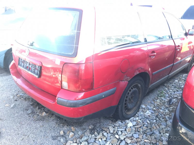 VW Passat B5 COMBI 1999 1,8 20V APY 92kW - díly - 4