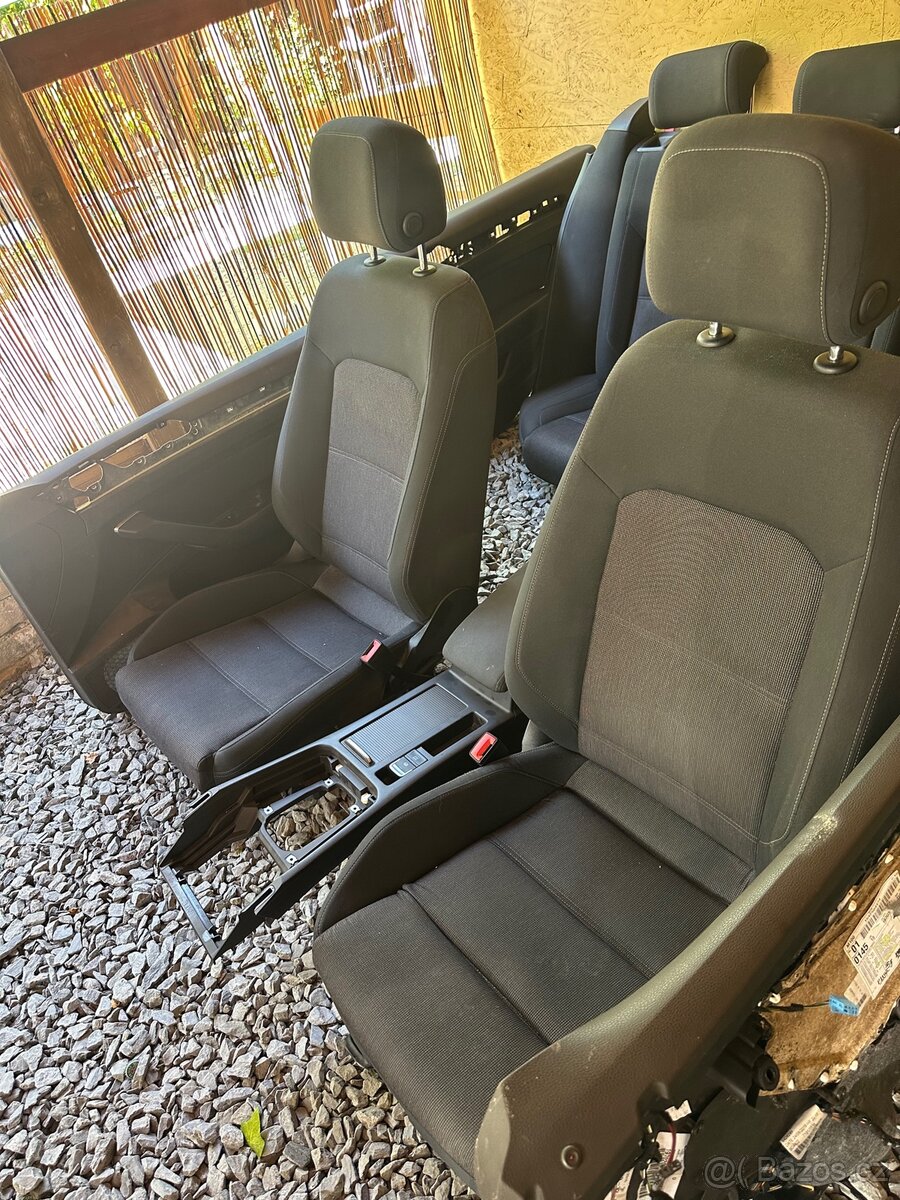 Sedačky VW Passat B8 - 4