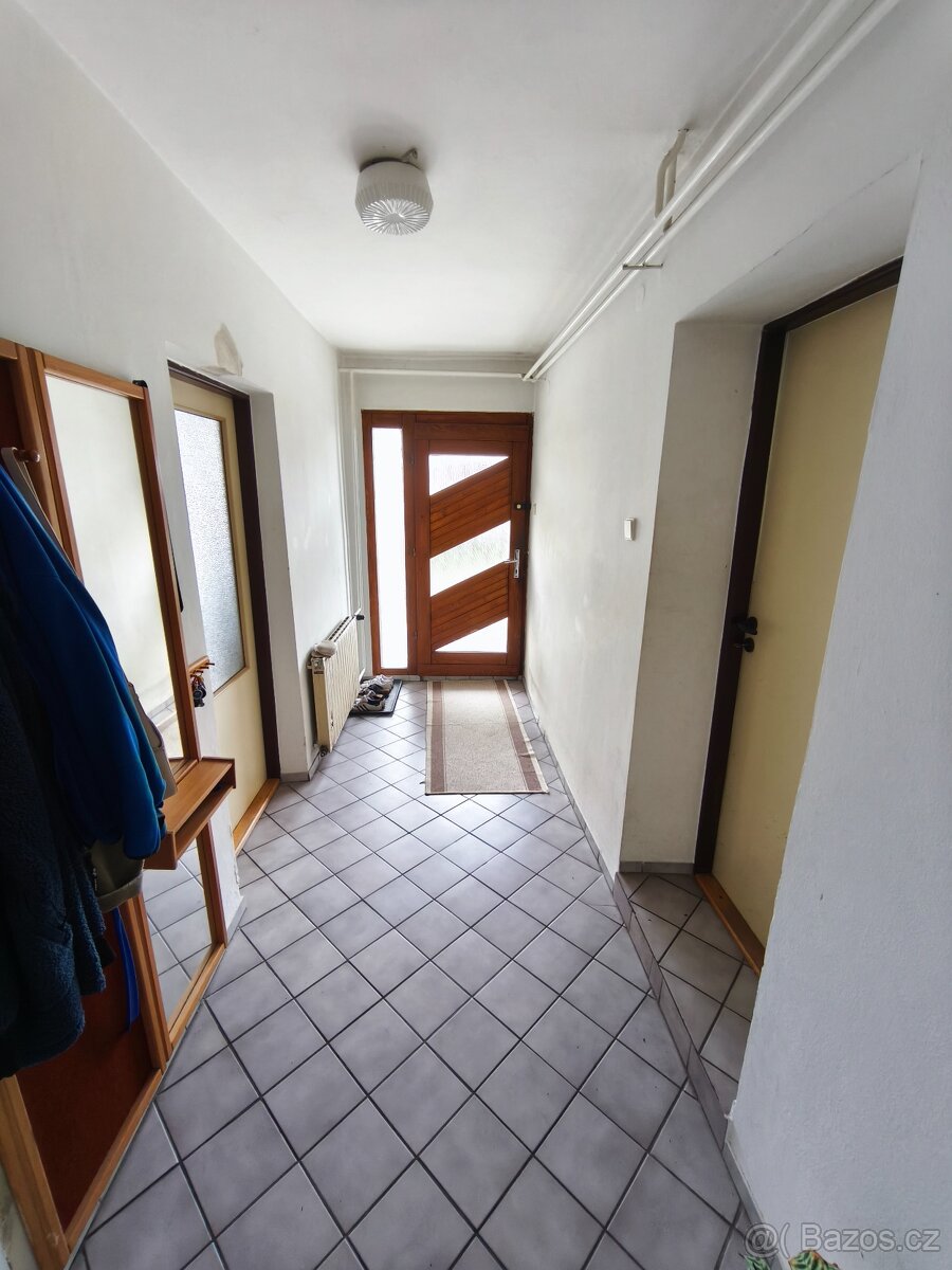 Rodinný dům 4+1 s garáží, terasou a zahradou – Lipník n. B. - 4