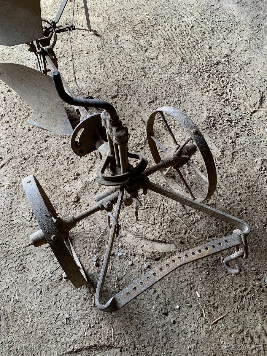 Koňský pluh obracák - 4