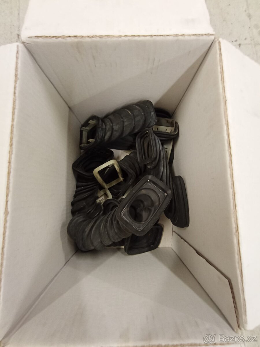 Škoda Octavia 2 - díly - 4