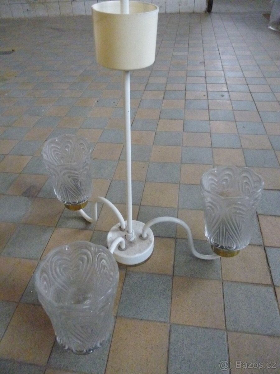 Lustr Retro tříramenný - elegantní - 4