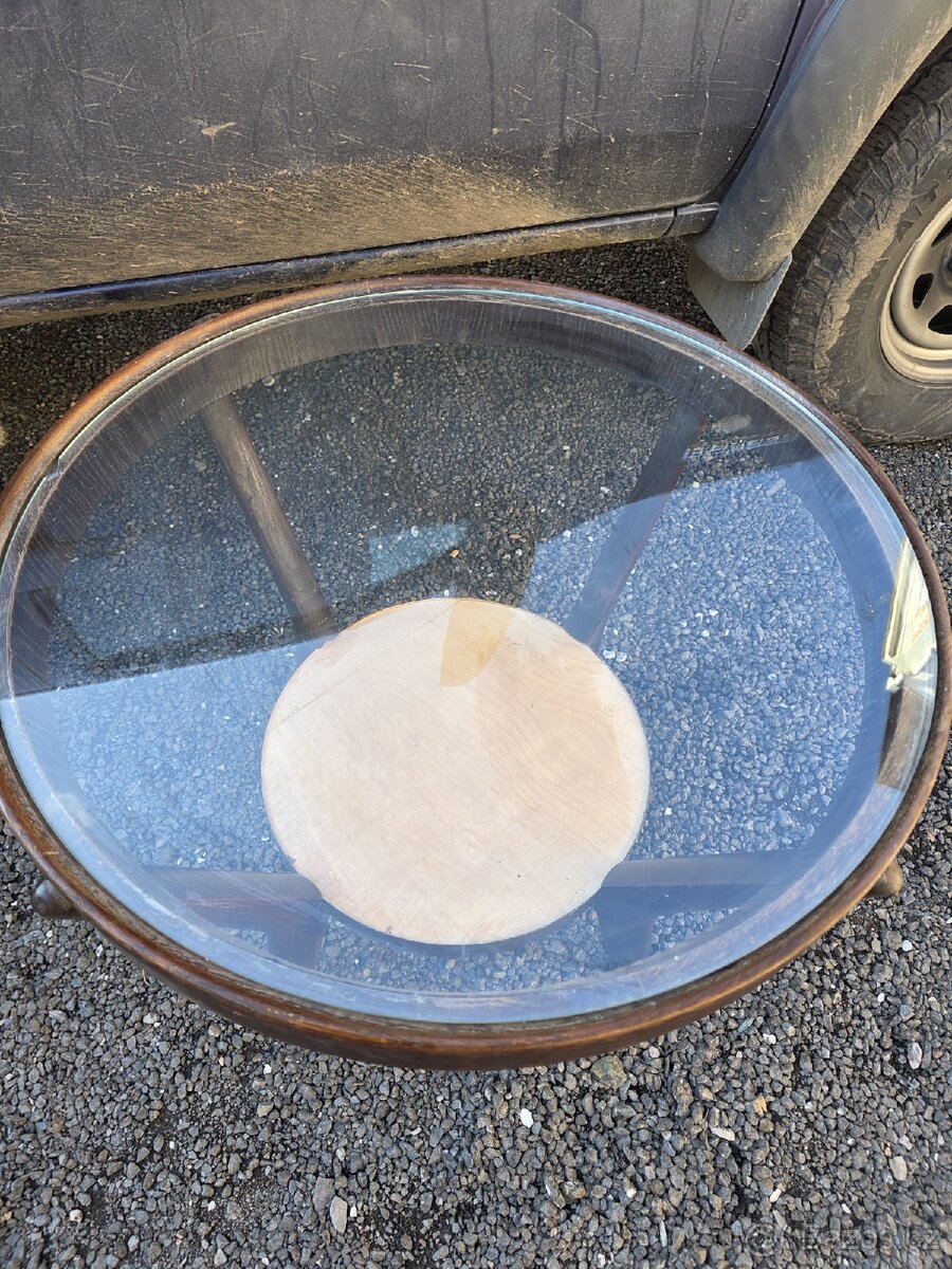 Stolek Halabala kulatý - 4