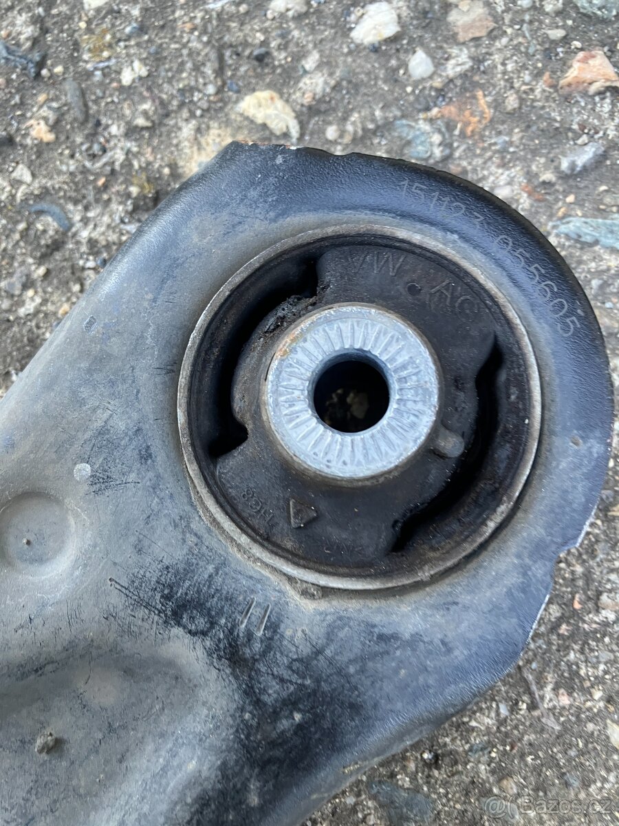 rameno predni napravy 5WA407152A - 4