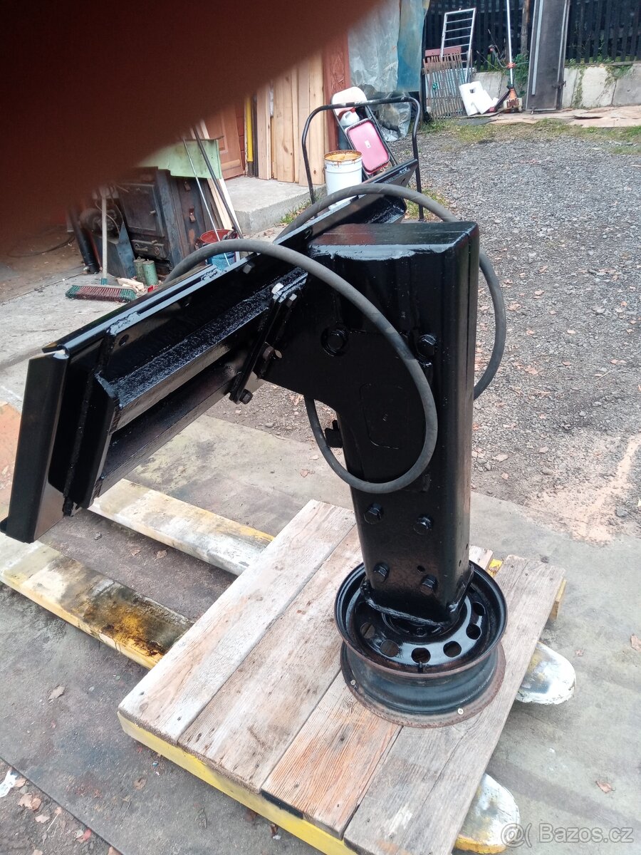 Kladivo na bobcat - 4