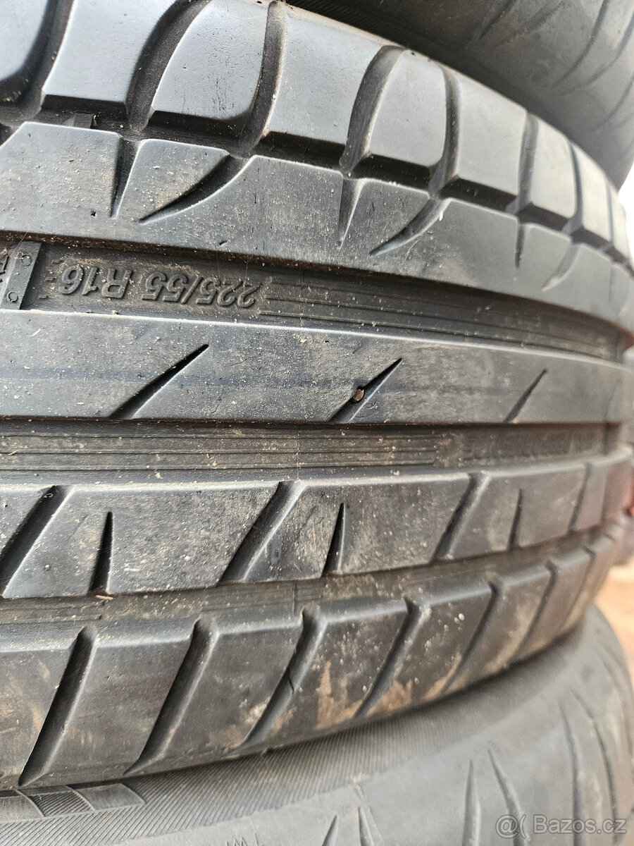 225/55R16 95V Taurus High Performance - 4