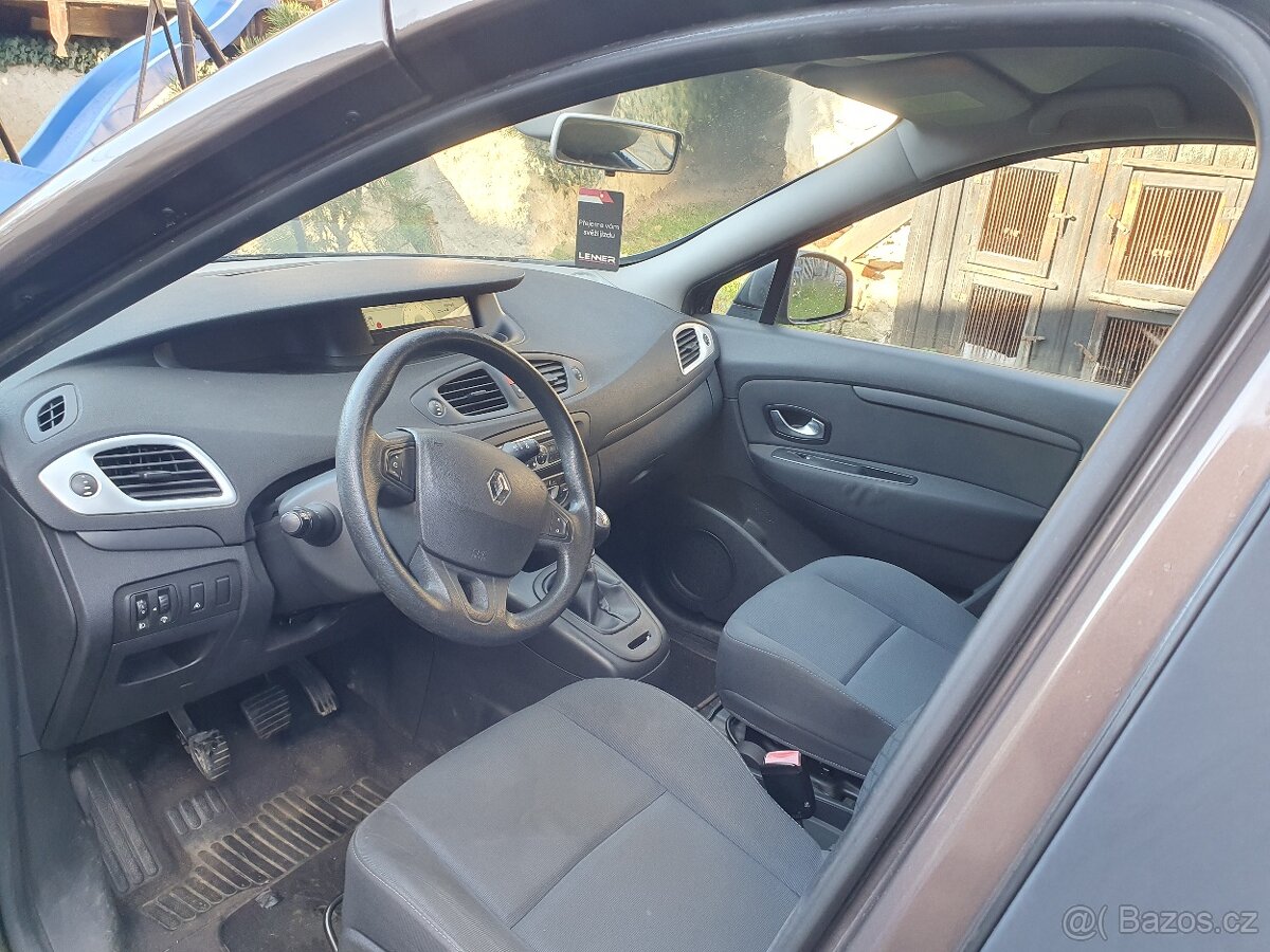 Renault Megane Scenic - 4