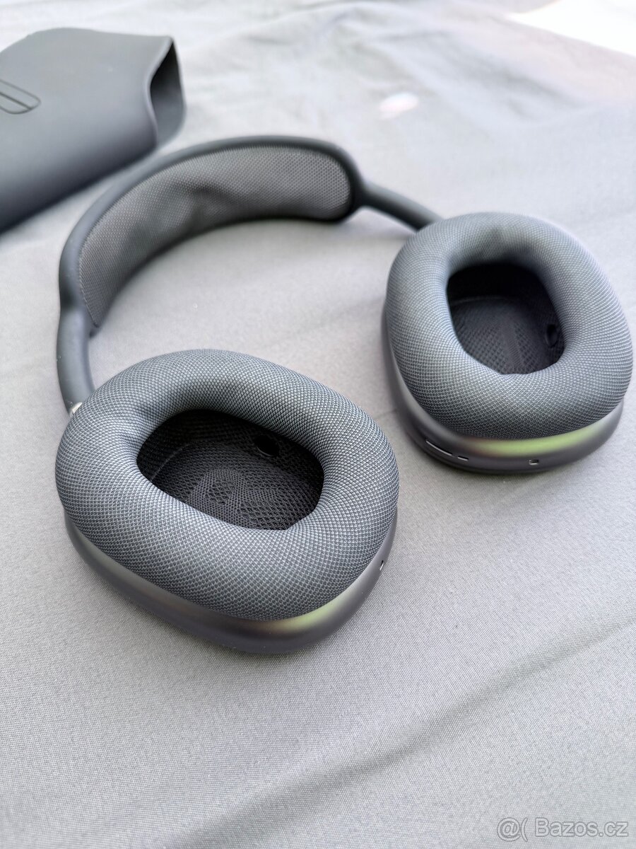 Apple AirPods Max lightning - 4