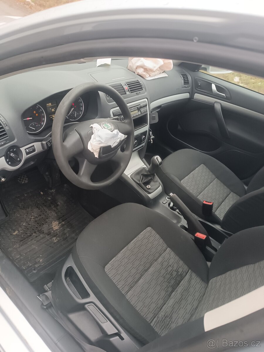 Škoda Octavia 2, 1,6 tdi 77kw - 4