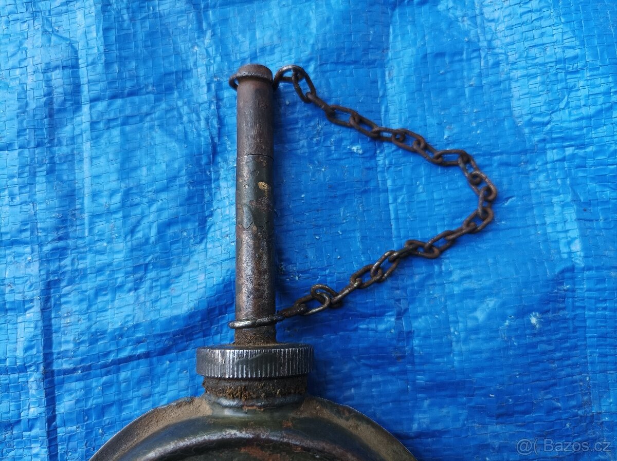 Olejnička ke kulometu MG - 4