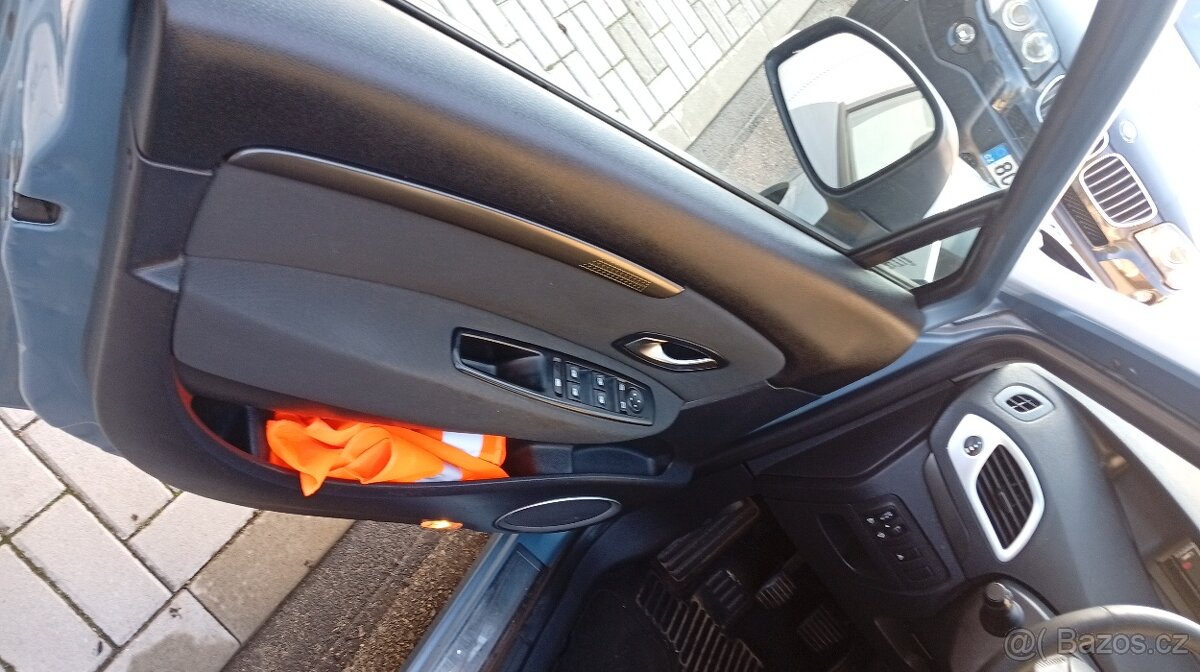 Renault Scénic 3 ,1.9 dci,96 kW, 2010 - 4