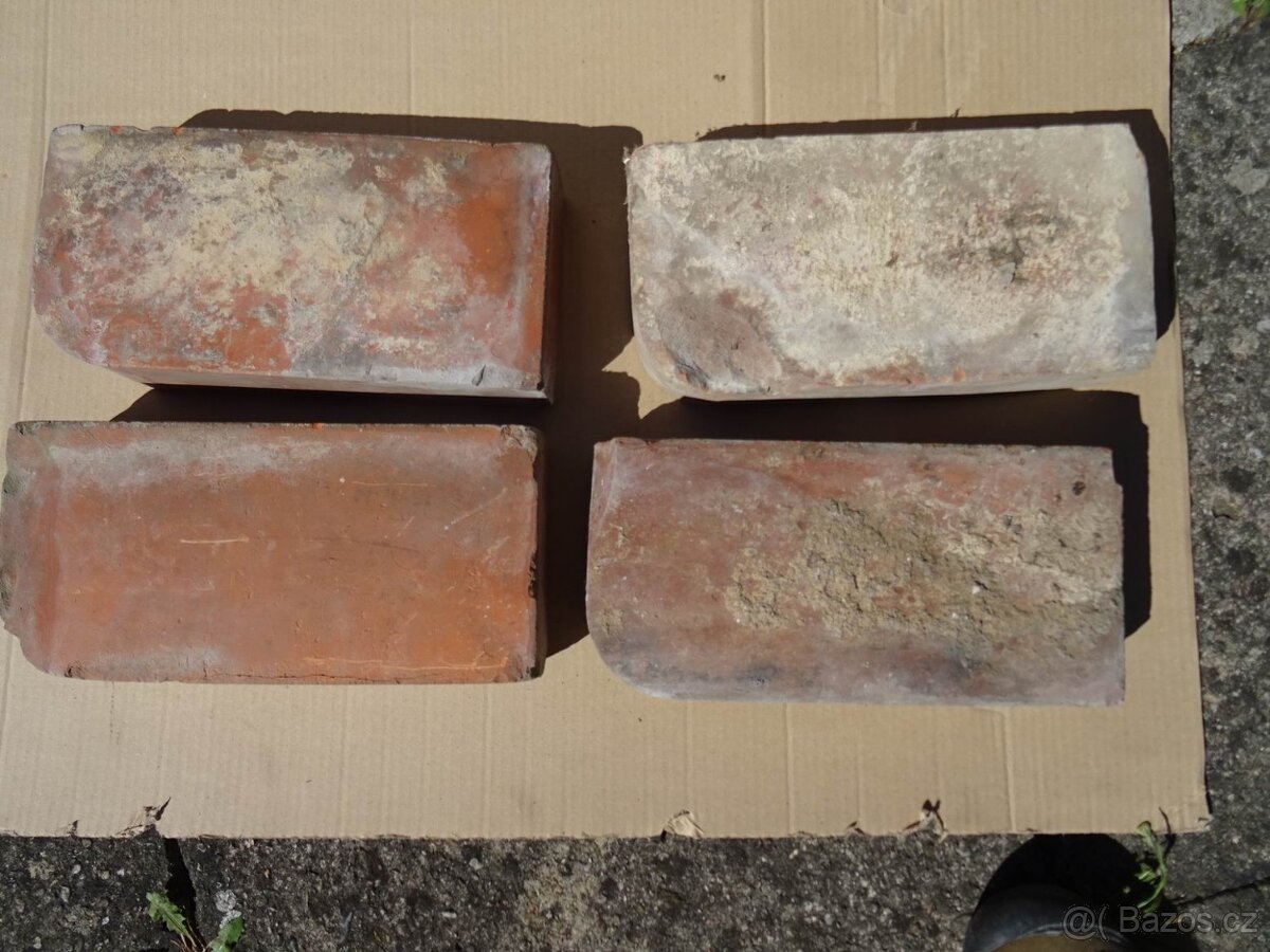 Cihly značky JUC.TOMÁŠEK , VYSOKÉ MÝTO atd . - 4